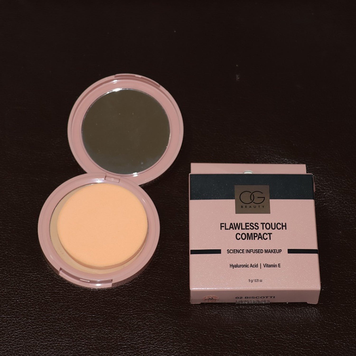 OG Beauty Biscotti Flawless Touch Compact Powder (9 GM / 1 Pc) OG Beauty Biscotti Flawless Touch Compact Powder (9 GM / 1 Pc)